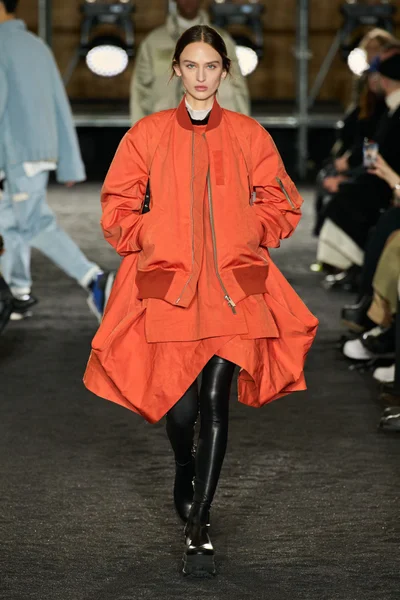 Look 33
